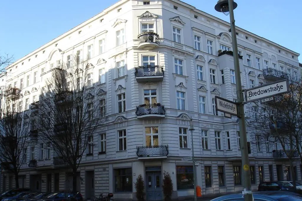 Apartment Myhappyplace Two In The Middle Of Berlin
